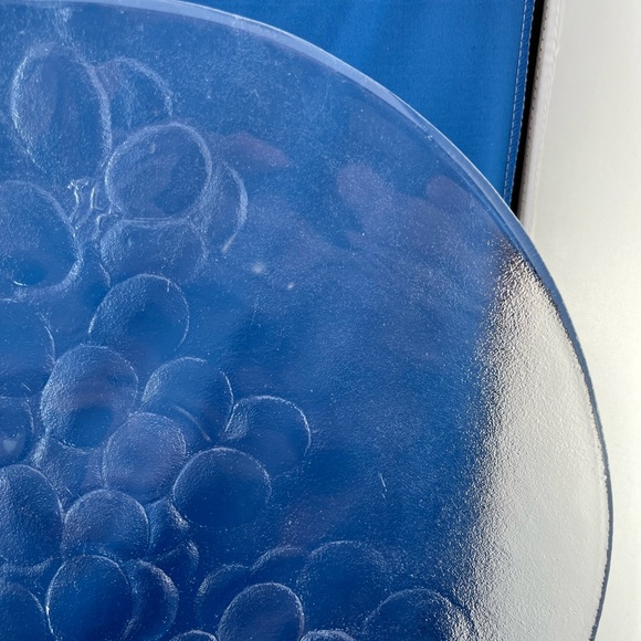 Kosta Boda Swedish Art Glass 13.5” inch Grapes Shallow bowl/Platter. Sweden - Picture 3 of 5